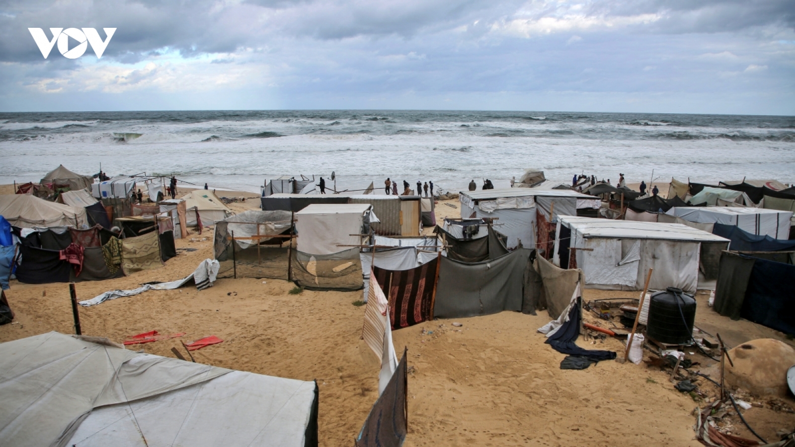 Người dân ở Gaza khốn khổ trong thời tiết mùa đông khắc nghiệt