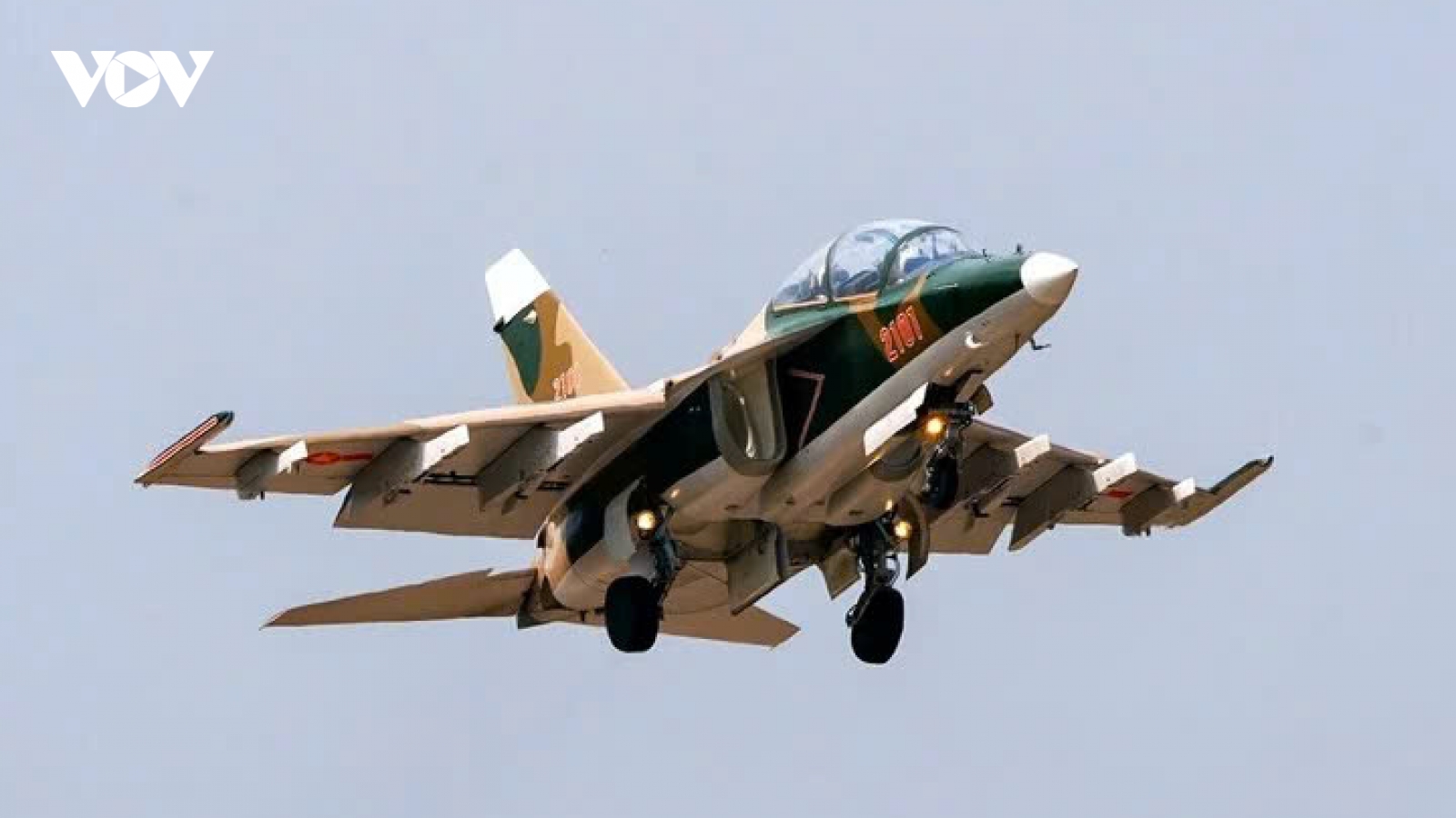 Tìm kiếm máy bay quân sự Yak-130 nghi rơi ở Đắk Lắk