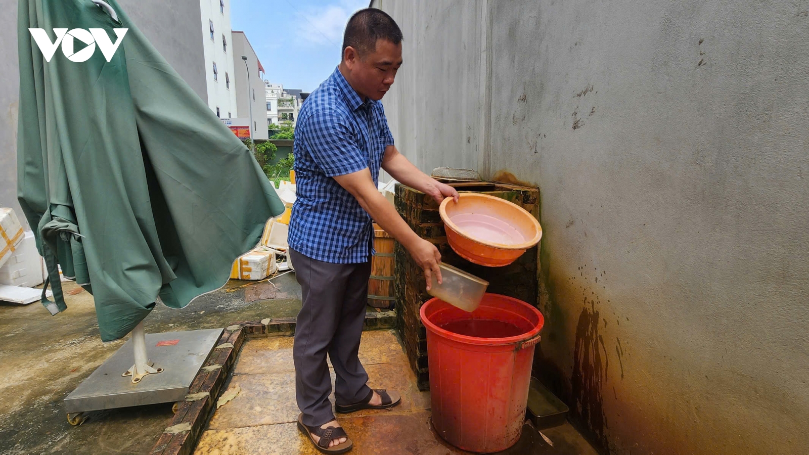 Hàng trăm hộ dân khu đô thị ở huyện Hoài Đức, Hà Nội suốt nhiều năm không có nước sạch