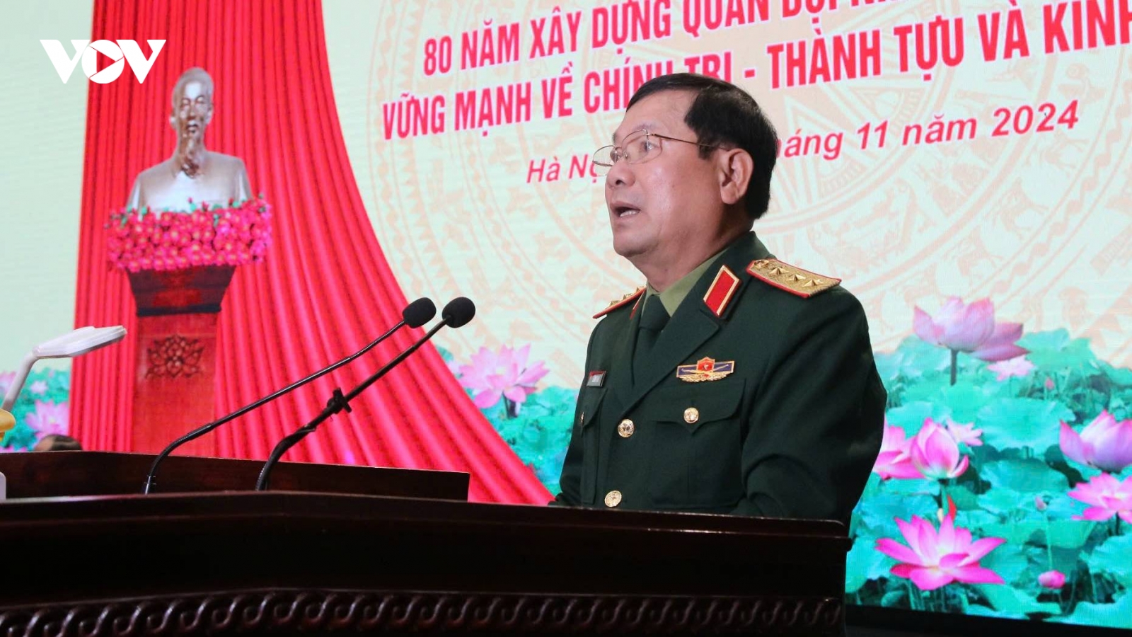 Xây dựng quân đội vững mạnh về chính trị là nguyên tắc cơ bản hàng đầu