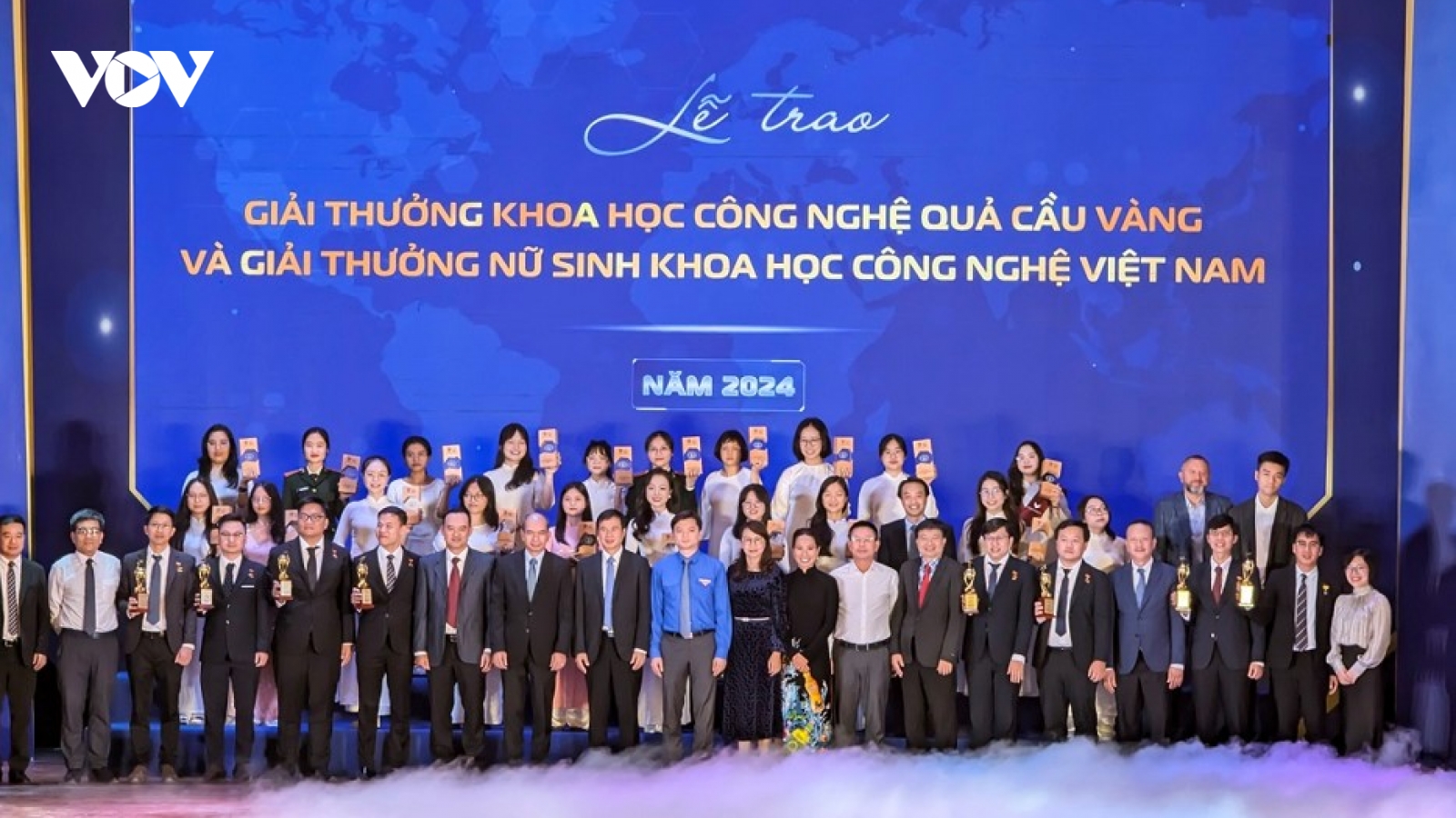 Tân Hiệp Phát: 13 năm cùng giải thưởng Quả Cầu Vàng tiếp lửa đam mê