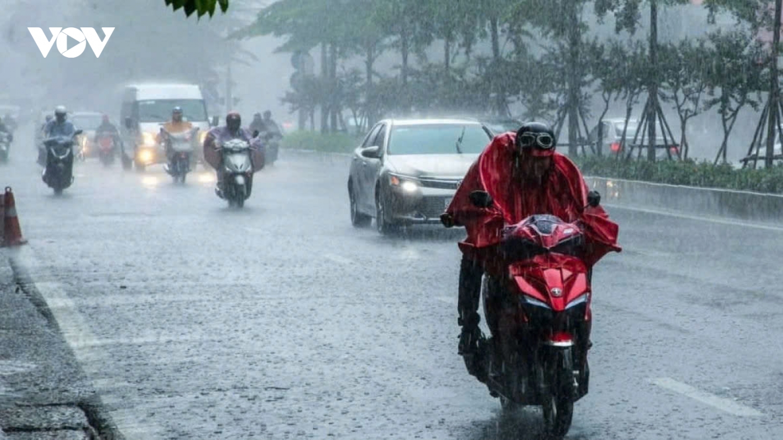 Thời tiết hôm nay 4/11: Đông Bắc Bộ và Bắc Trung Bộ trời chuyển lạnh