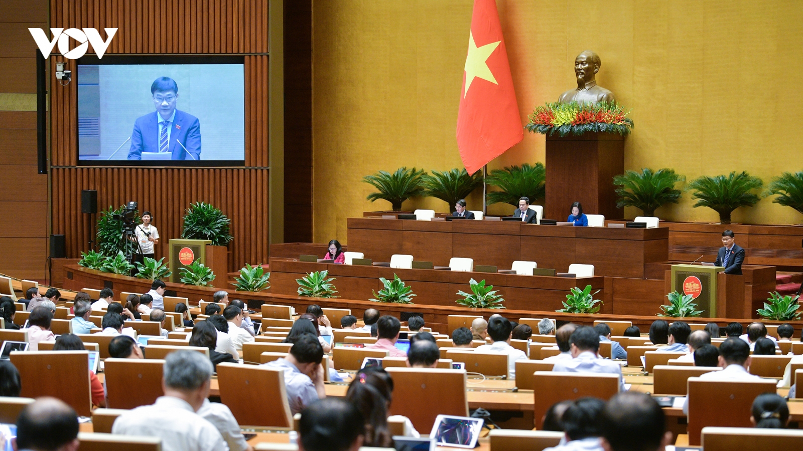 “Điểm sáng” Việt Nam và dấu ấn kiến tạo thể chế
