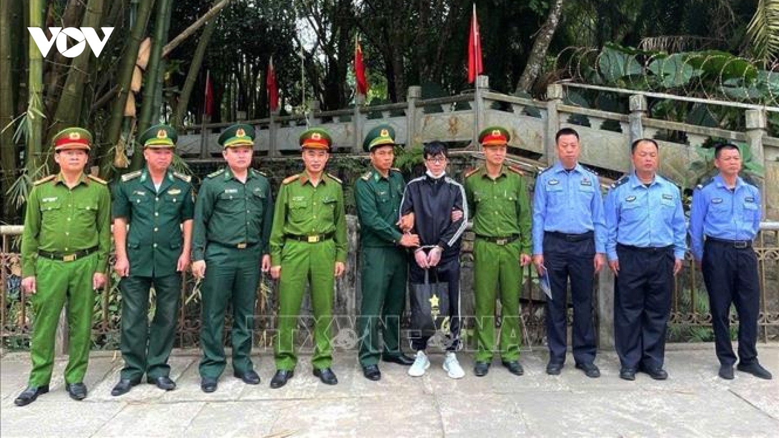 Tiếp nhận đối tượng bị truy nã sau 5 năm lẩn trốn ra nước ngoài