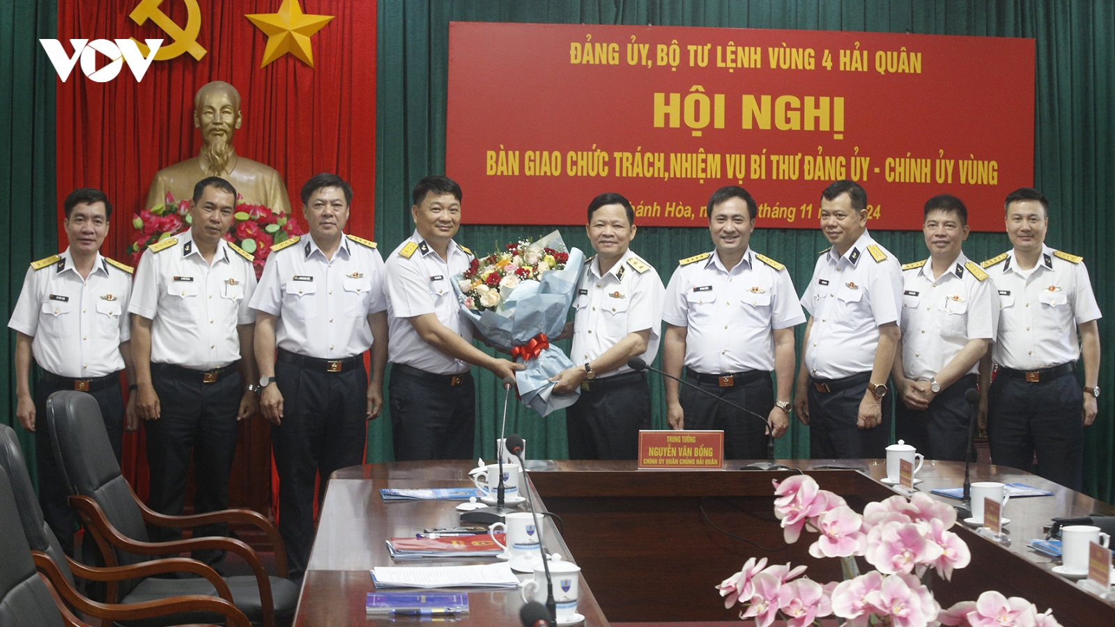 Thượng tá Bùi Xuân Bình giữ chức Chính ủy Vùng 4 Hải quân