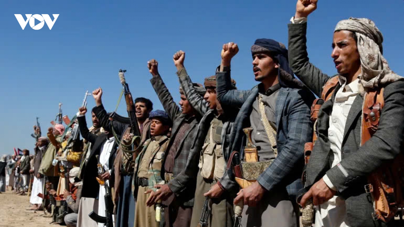 Lực lượng Houthi và Hezbollah tấn công các căn cứ quân sự Israel