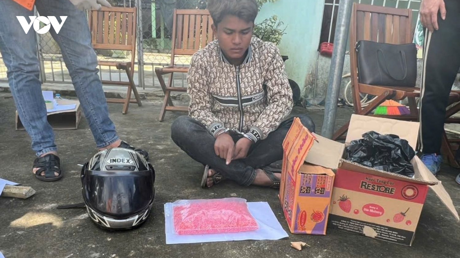 Bắt giữ đối tượng vận chuyển 18.000 viên ma tuý từ Lào về Việt Nam