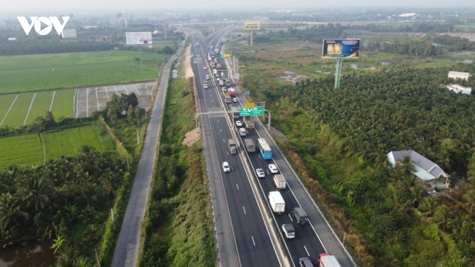 Đẩy nhanh tiến độ các dự án đường cao tốc tại khu vực đồng bằng sông Cửu Long
