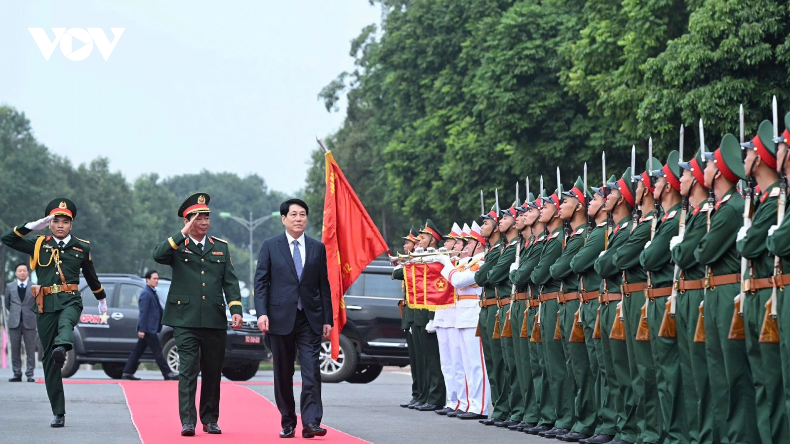 Chủ tịch nước làm việc với đơn vị quân đội đầu tiên thực hiện "tinh, gọn, mạnh"