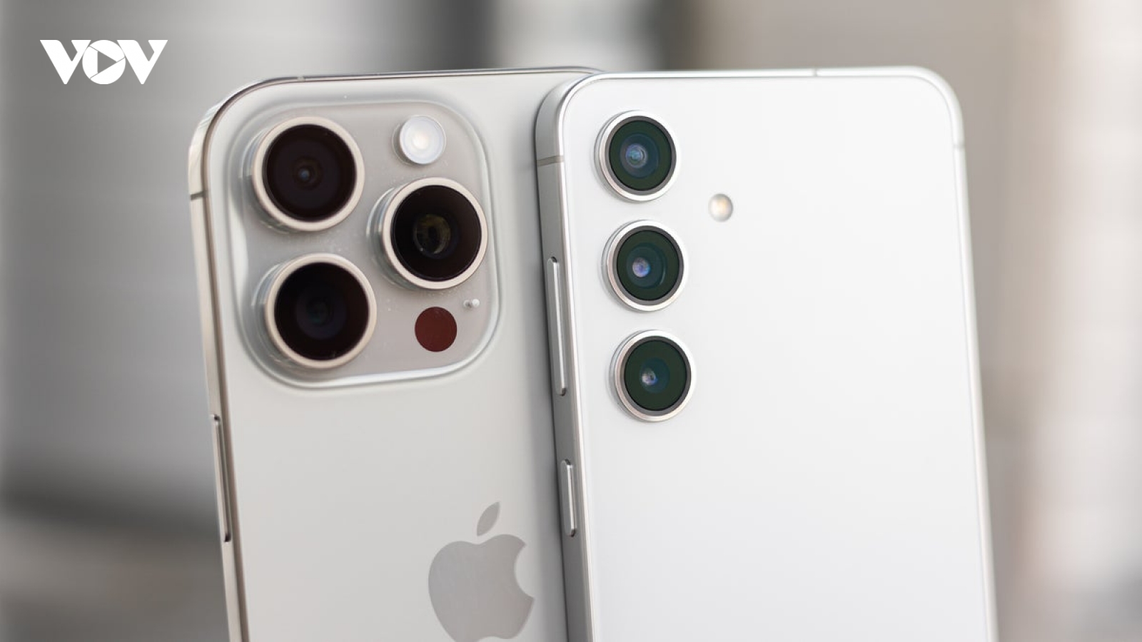 Thất vọng với AI, người dùng iPhone có thể chuyển sang điện thoại Galaxy