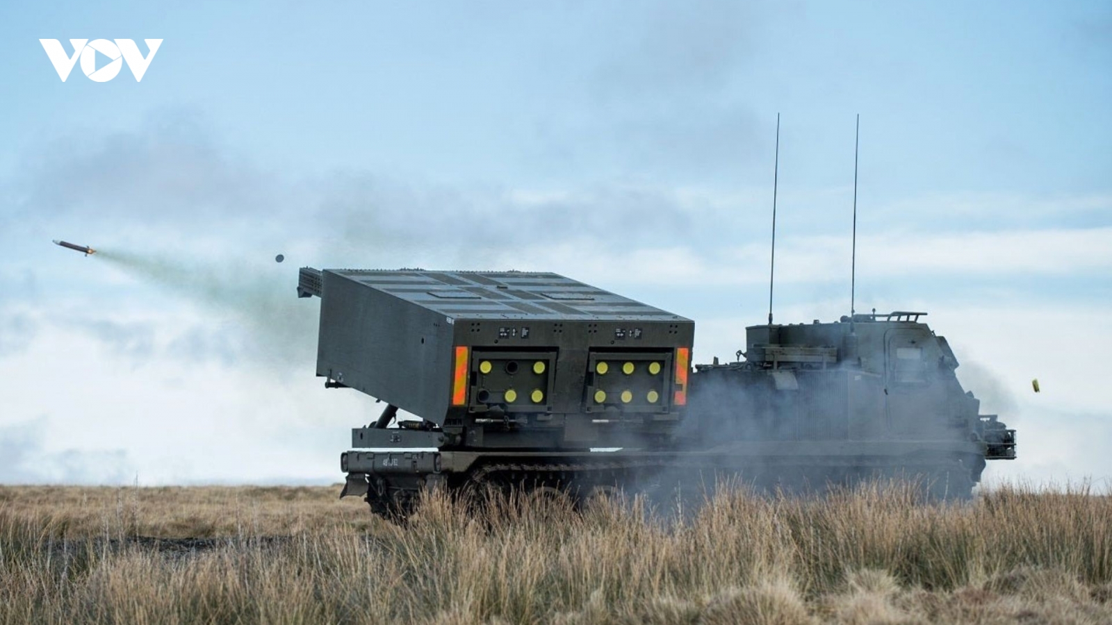 NATO đầu tư nghiên cứu hệ thống khói tiên tiến cho MLRS A2 của Quân đội Anh