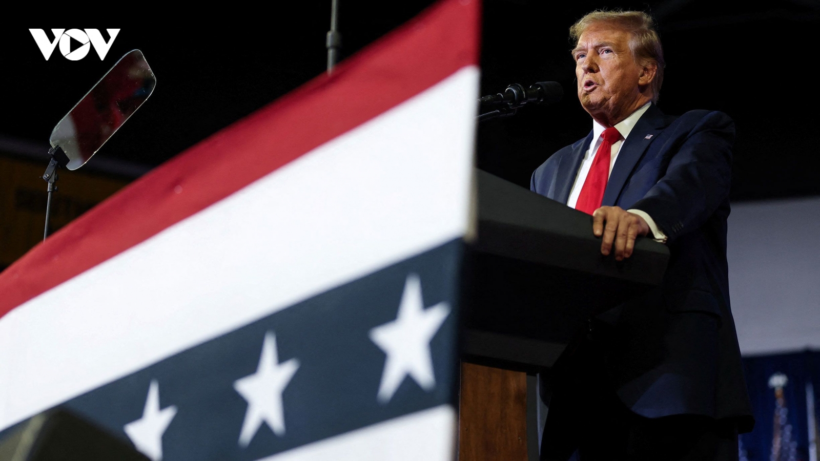 Tương lai châu Âu bấp bênh khi ông Trump dường như "quay lưng" lại với Ukraine
