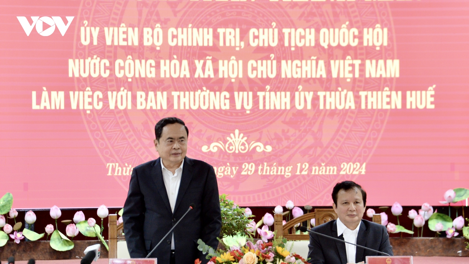Chủ tịch Quốc hội: Thừa Thiên Huế phải đi tắt, đón đầu để phát triển KT-XH