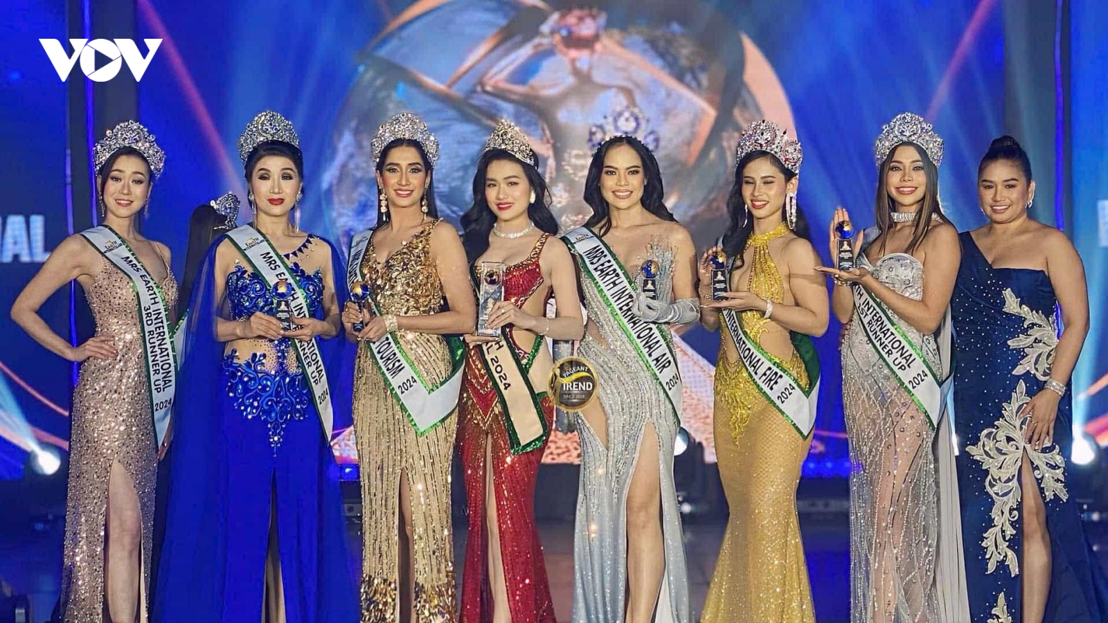 Người đẹp Vũ Thị Hoa đăng quang Mrs Earth International 2024