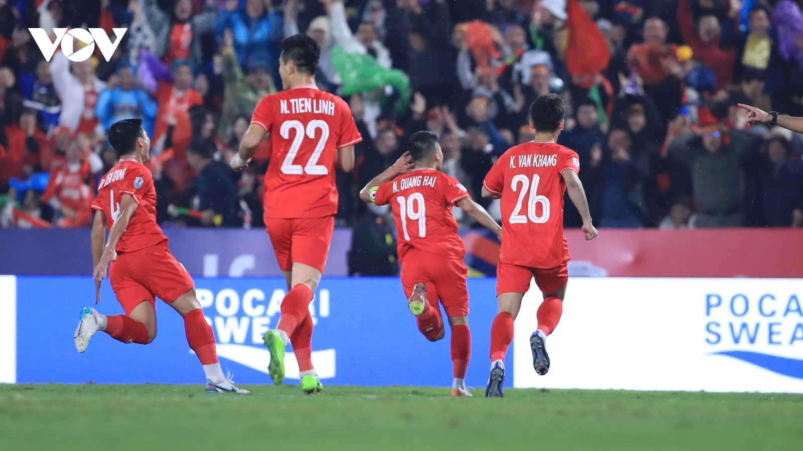 Dư âm ĐT Việt Nam 1-0 Indonesia: Quẳng gánh lo đi, để... lo tiếp