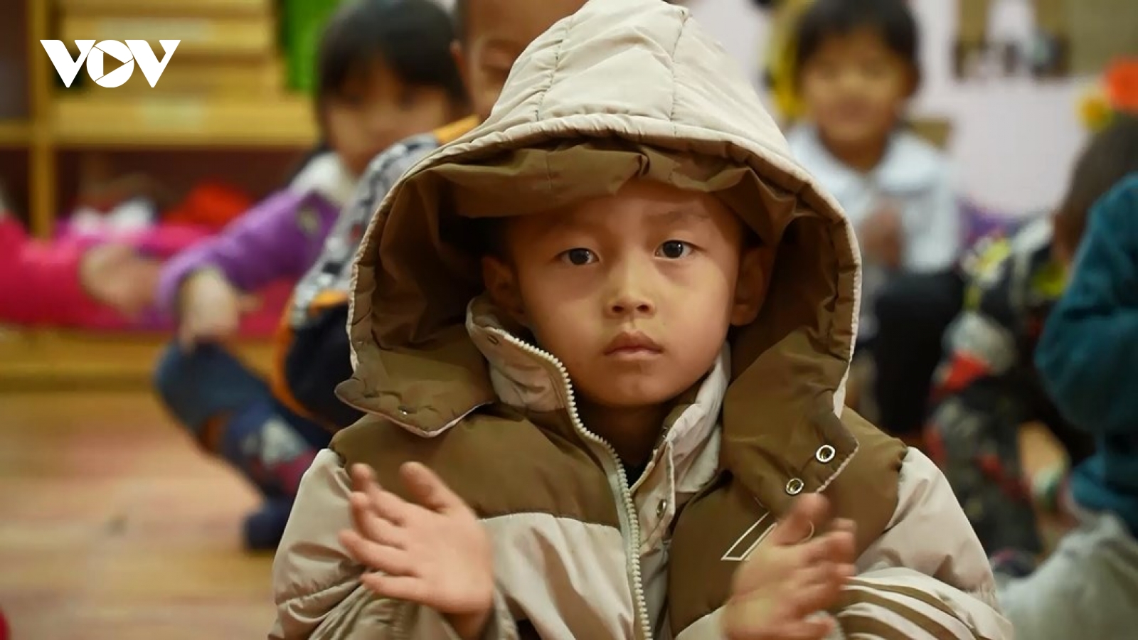 Trường học vùng cao Lào Cai giữ ấm cho học sinh