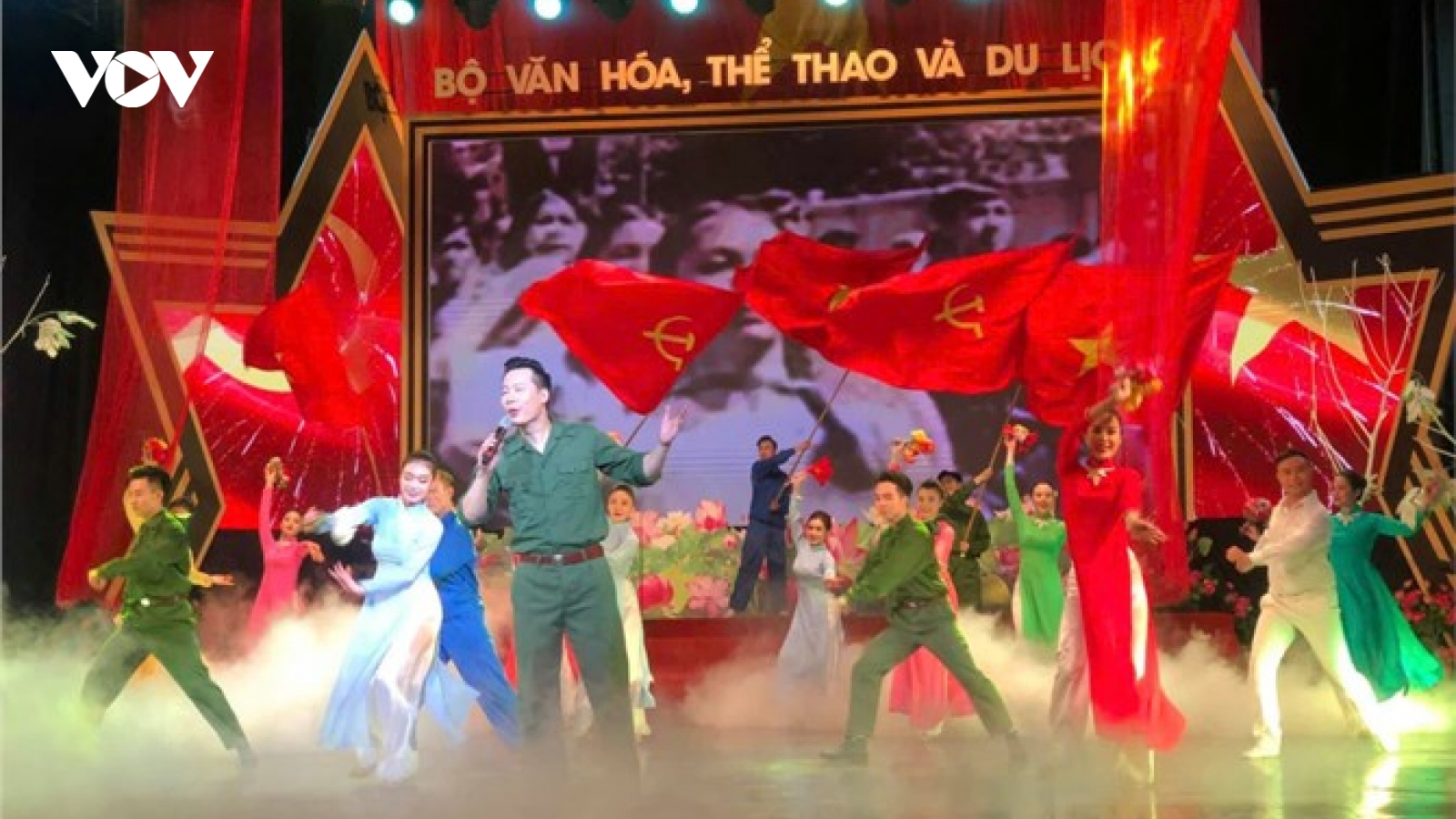 Ca sĩ Xuân Hảo - Chất lính hòa quyện cùng giọng hát