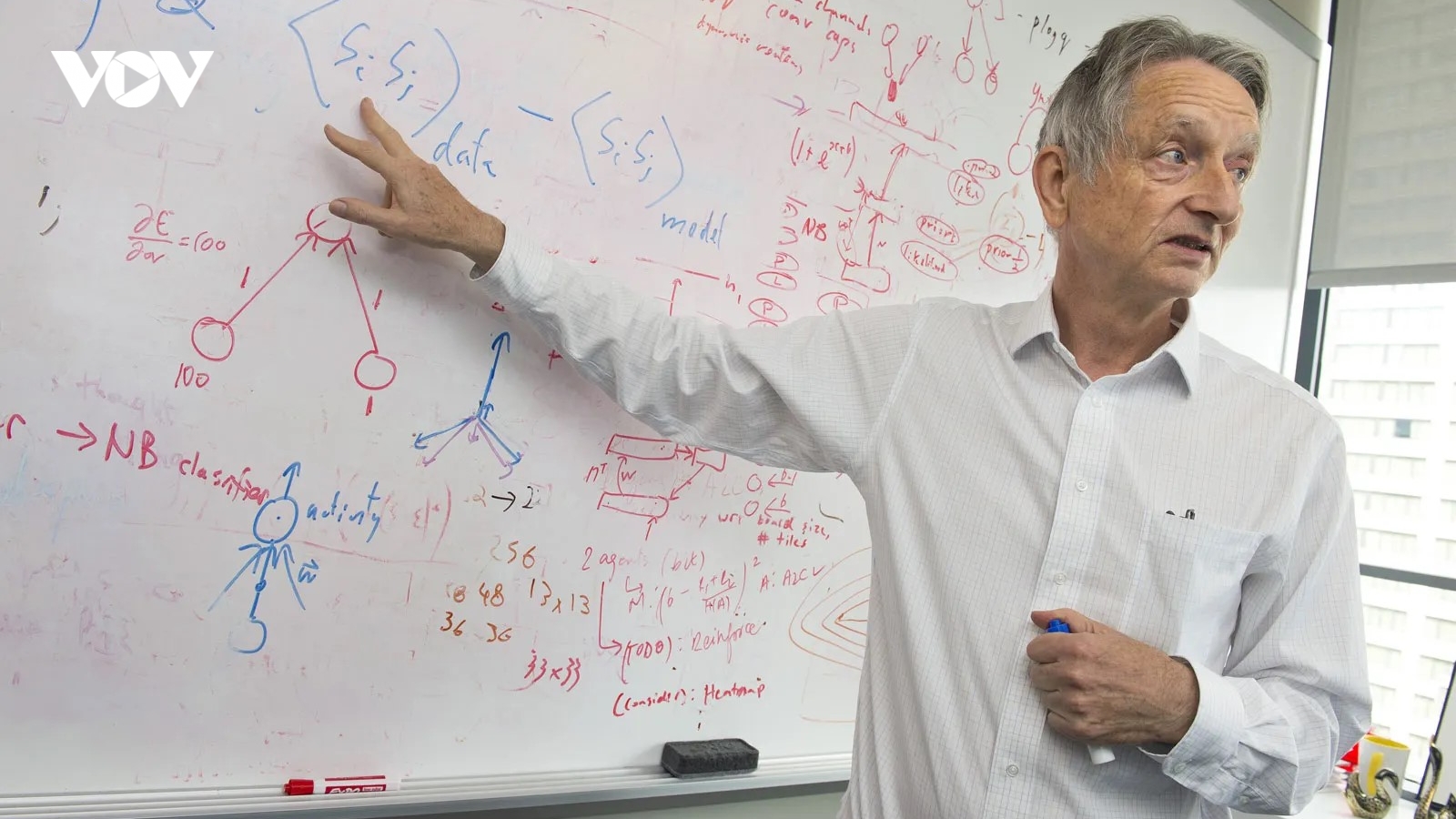 Các nhà khoa học đoạt giải Nobel 2024 cảnh báo về tương lai của AI
