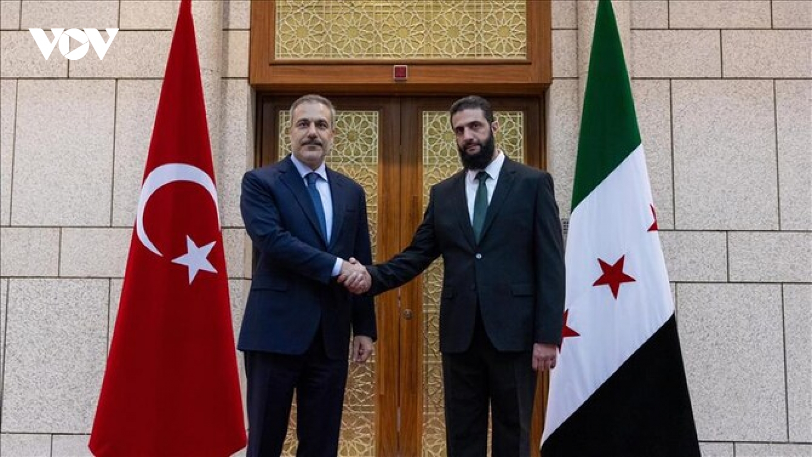 Ngoại trưởng Thổ Nhĩ Kỳ gặp lãnh đạo mới của Syria