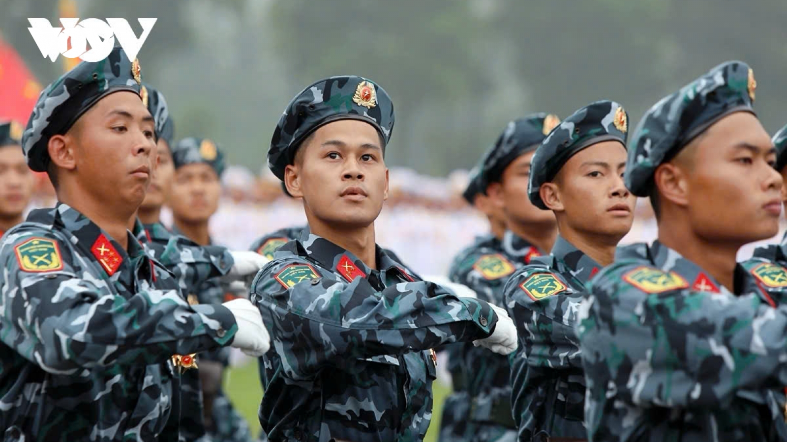 Quân đội tổ chức biên chế theo hướng tinh, gọn, mạnh, tiến lên hiện đại