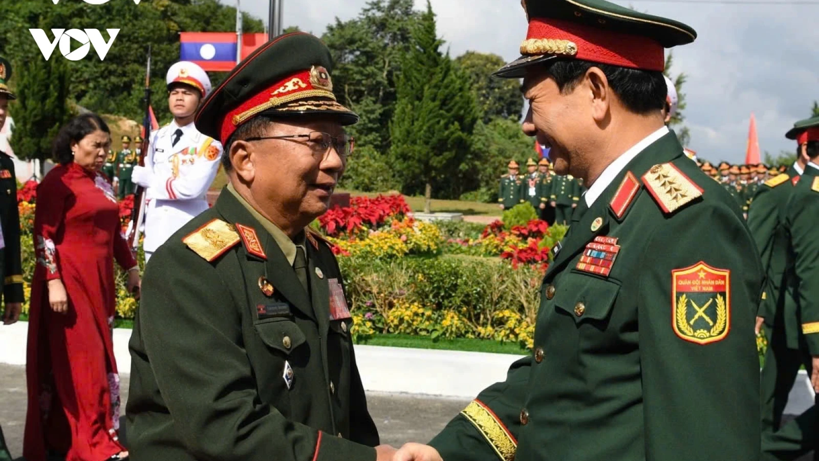 Quân đội Việt Nam - Lào: Ủng hộ và giúp đỡ lẫn nhau để cùng phát triển