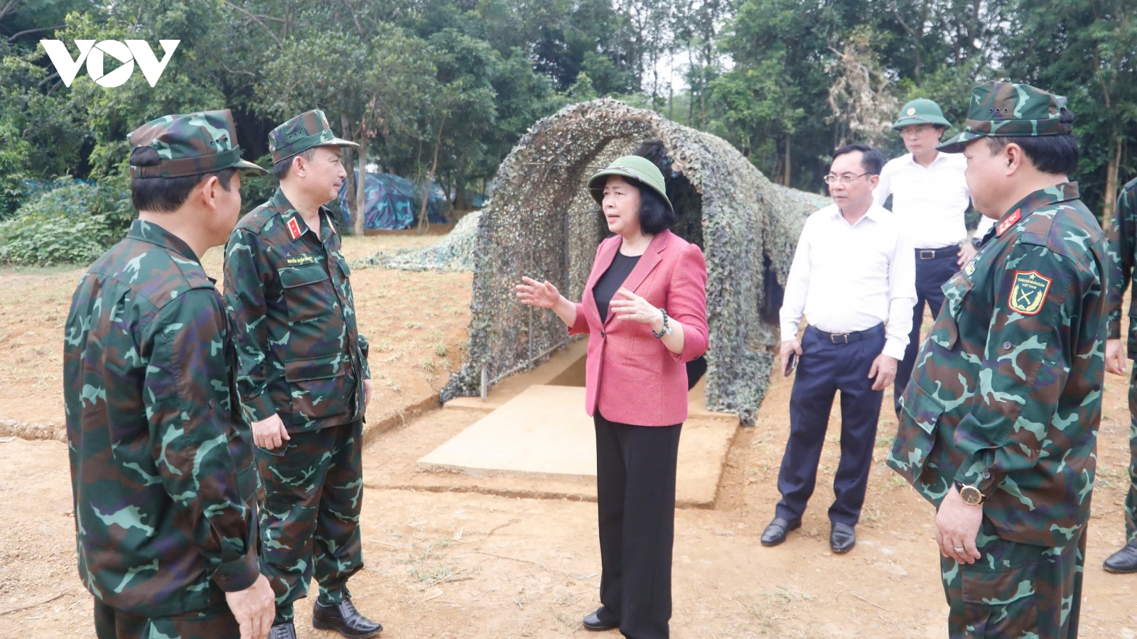 Bí thư Thành ủy Hà Nội: QĐND Việt Nam trung thành, xung kích, tin cậy