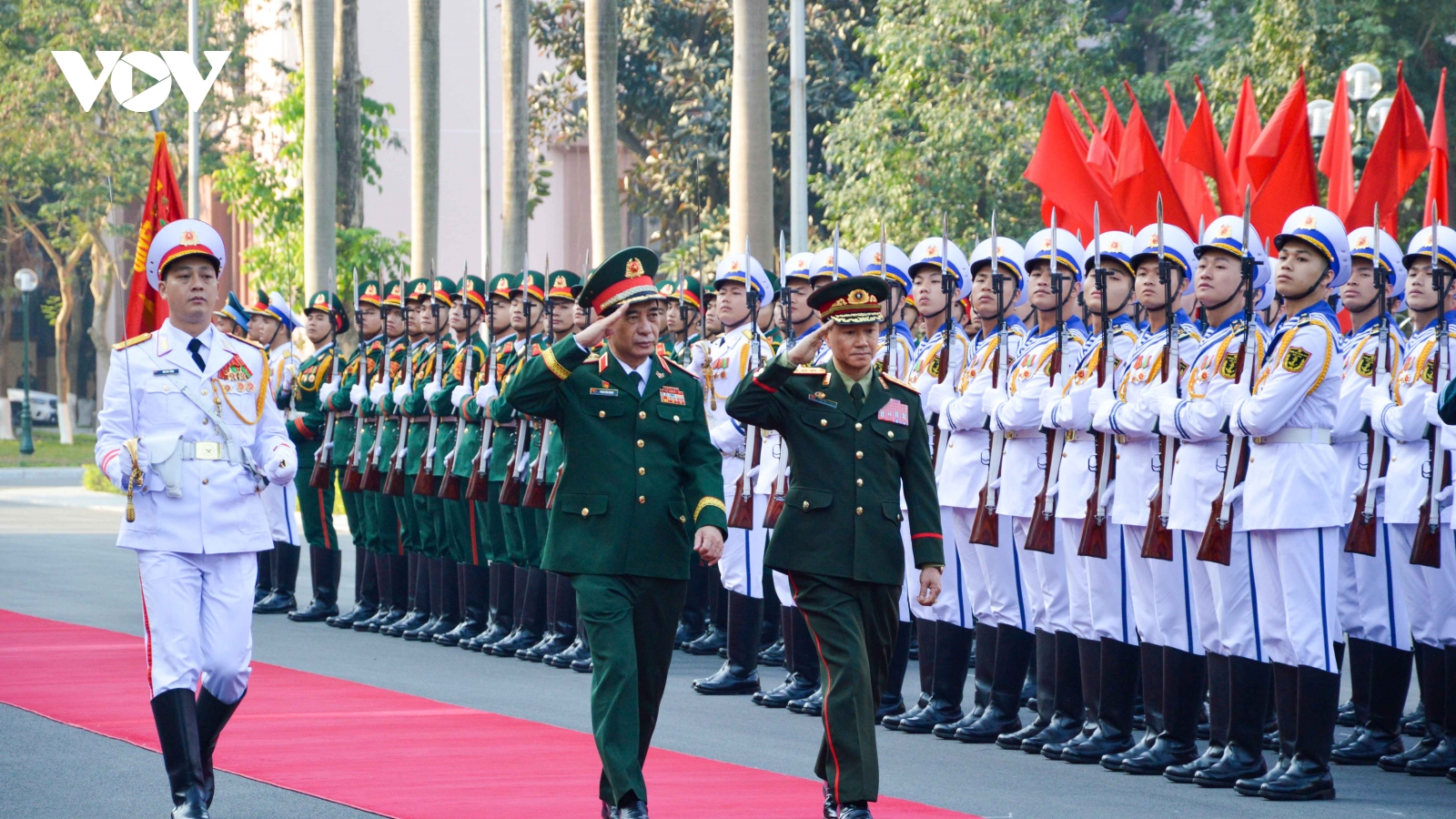 Đại tướng Phan Văn Giang chủ trì lễ đón và hội đàm với Bộ trưởng Quốc phòng Lào