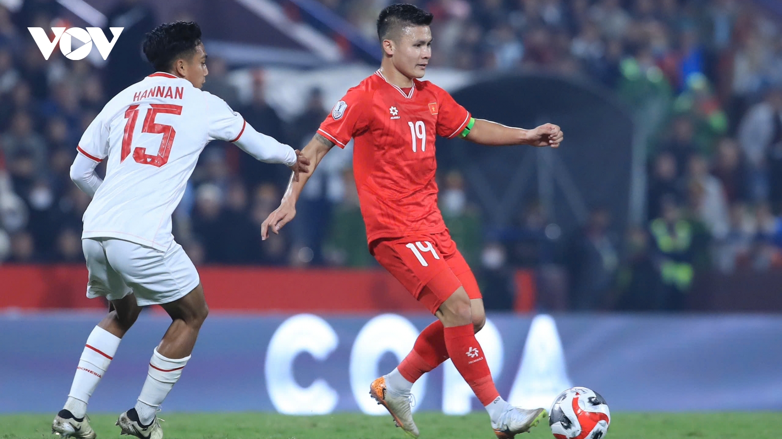 Toàn cảnh ĐT Việt Nam 1-0 ĐT Indonesia: Quang Hải hóa người hùng