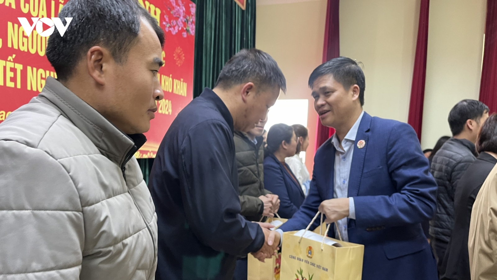Để mọi đoàn viên, người lao động đều có Tết