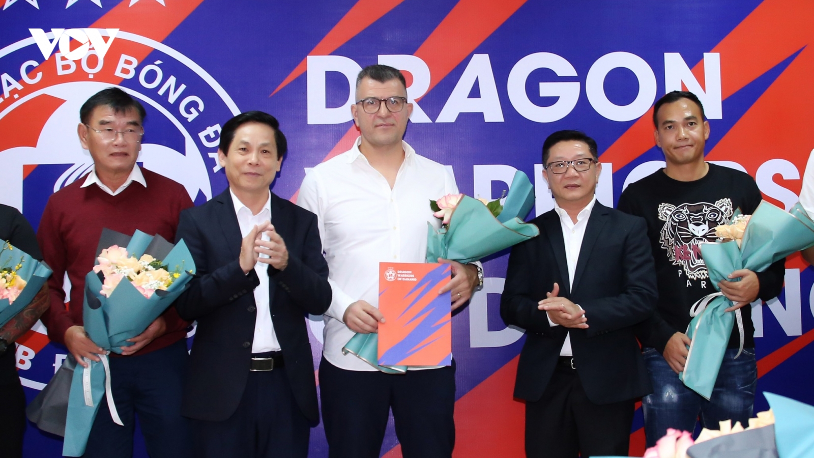Đội bóng V-League chính thức công bố HLV ngoại