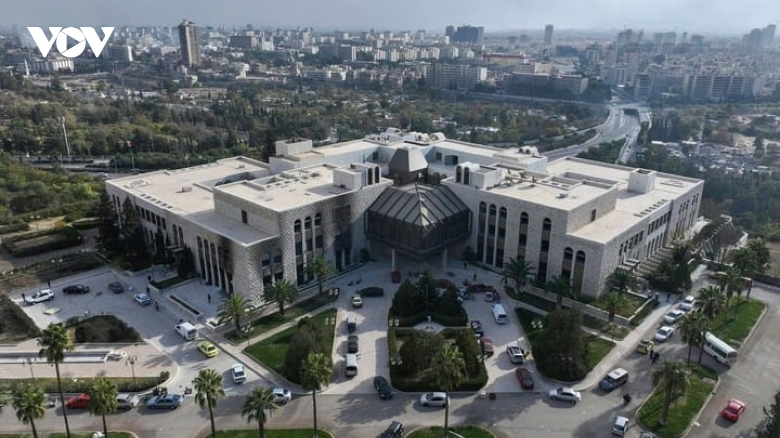 Dinh tổng thống Syria tan hoang sau 24 giờ chuyển giao quyền lực