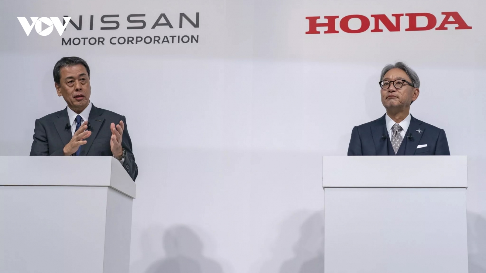 Honda và Nissan sáp nhập ai sẽ có lợi?