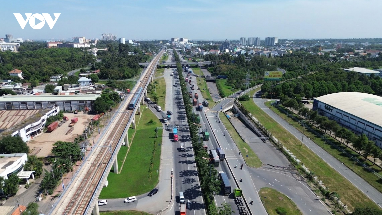 Metro chạy thương mại là 1 trong 10 dấu ấn nổi bật của TP.HCM năm 2024