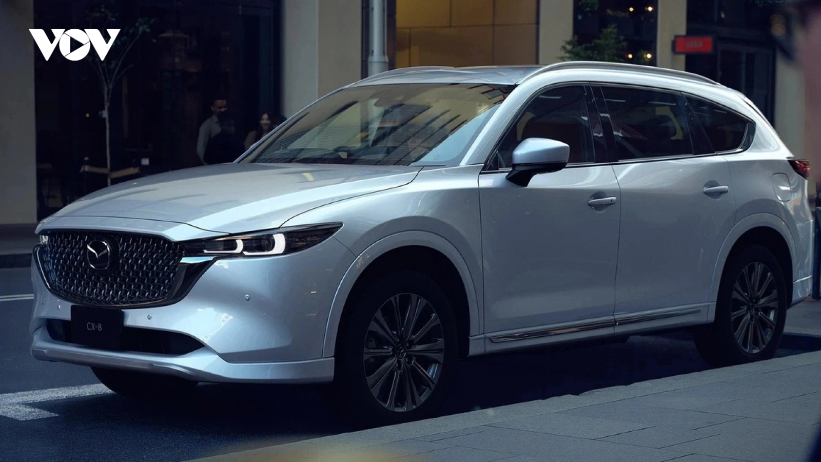 Mazda CX-8 2025 chuẩn bị ra mắt thị trường Việt Nam, giá bán tăng