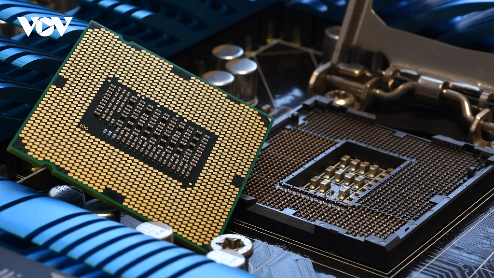 Mỹ tiếp tục siết chặt xuất khẩu chip bán dẫn sang Trung Quốc