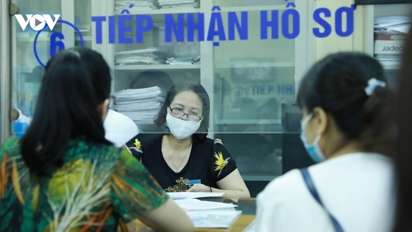 Cần chính sách trợ cấp ra sao đối với lao động nghỉ hưu trước tuổi?