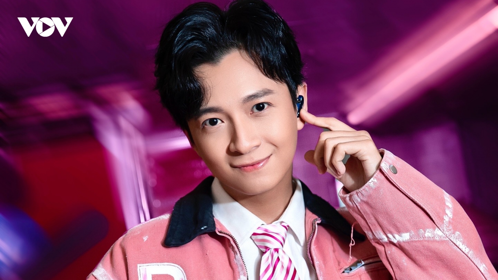 Ngô Kiến Huy là khách mời tại concert 2 Anh trai vượt ngàn chông gai