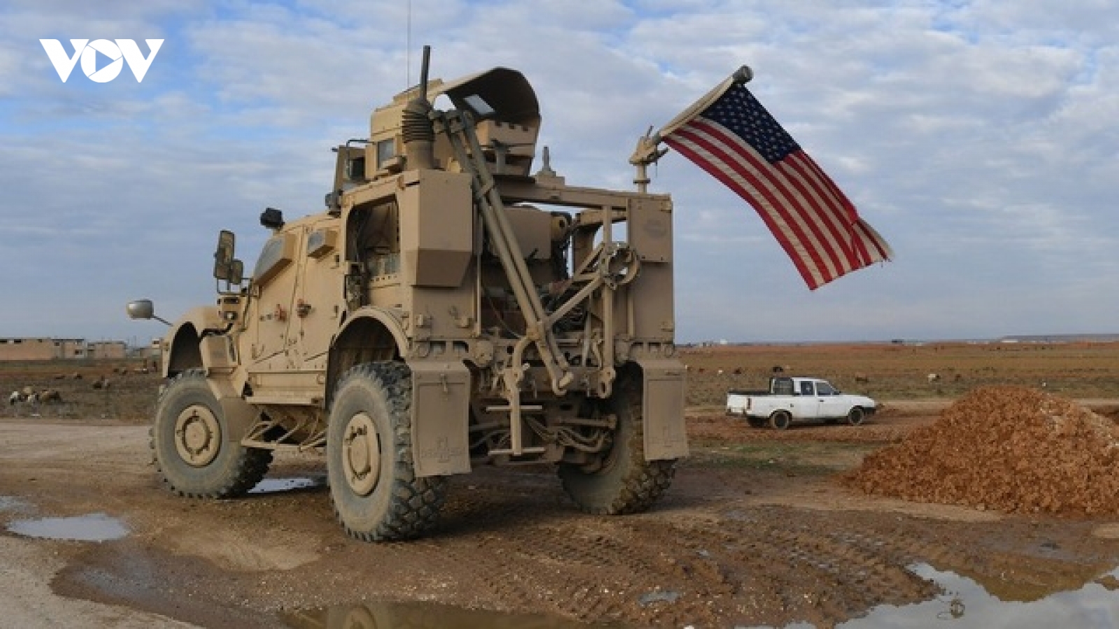 Mỹ đẩy mạnh tìm diệt IS sau khi chính phủ Syria sụp đổ