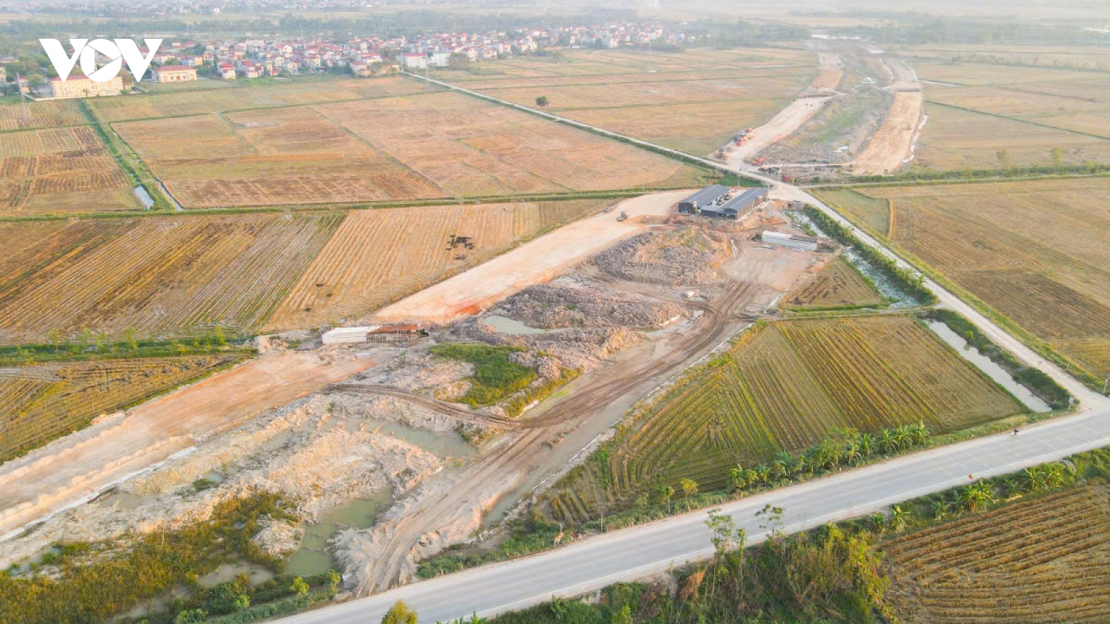 Chậm trễ triển khai vành đai 4, Giám đốc BQL DA XDGT Bắc Ninh bị phê bình