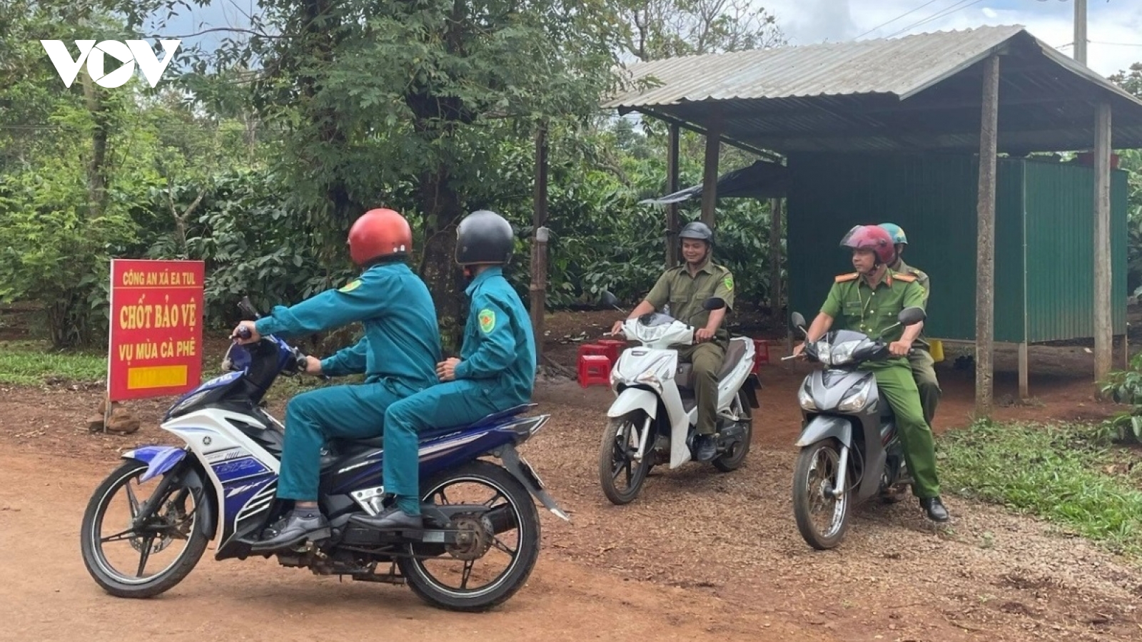 Công an xã được tuần tra, xử lý trên các tuyến đường nào và những lỗi gì?