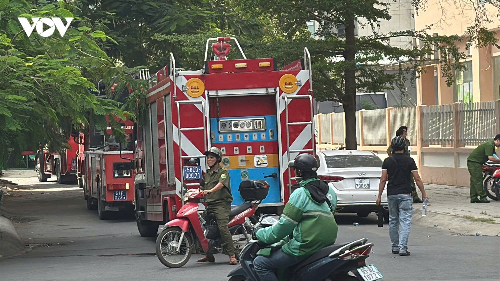TPHCM: Cháy tại chung cư ở TP Thủ Đức, nhiều cư dân bị ngạt khói