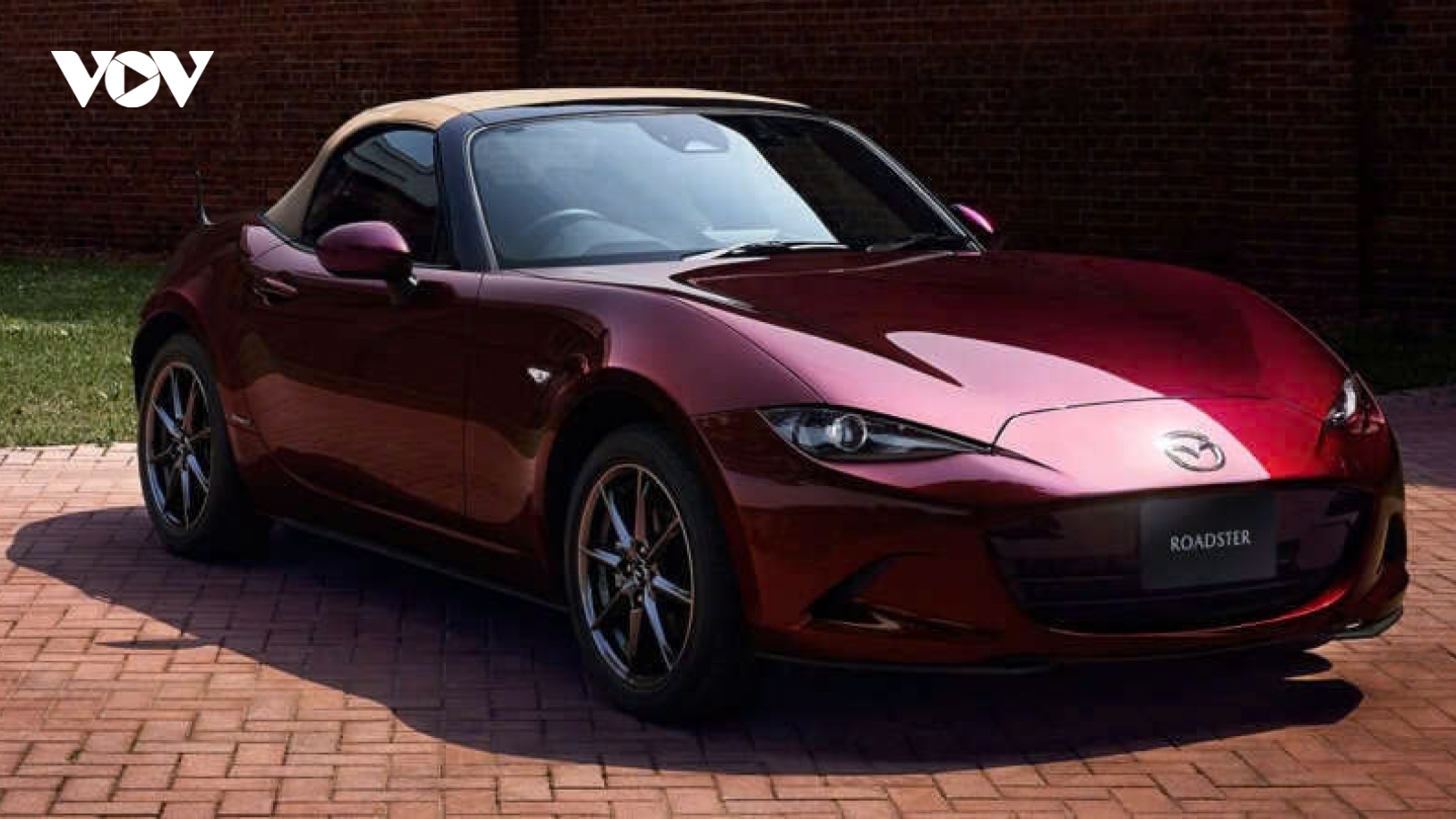 Mazda MX-5 35th Anniversary Edition 2025 ra mắt tại Nhật Bản với chỉ 1.000 chiếc