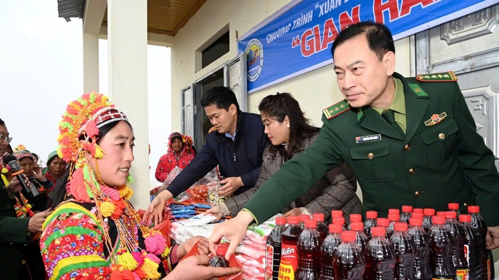 Ethnic people get support to enjoy happy lunar New Year 2025