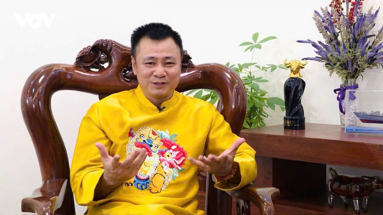 Đến thăm nhà NSND Tự Long và chuyện trò về văn hoá dân tộc