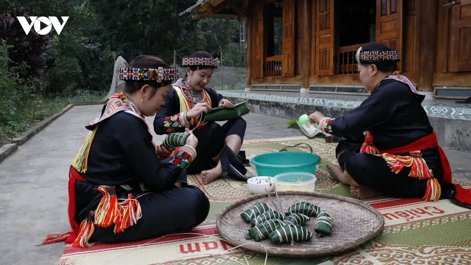 Red Dao people preserve Lunar New Year customs