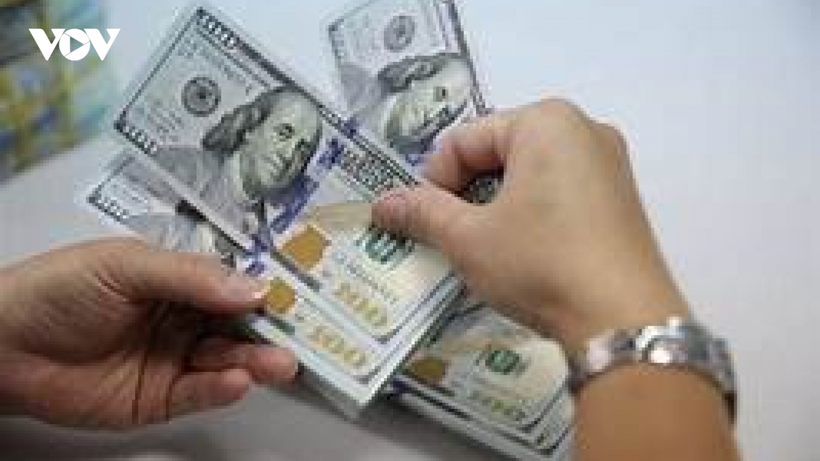 Tỷ giá USD hôm nay 14/2: Giá bán USD xuống dốc còn ở mức 25.590 đồng/USD