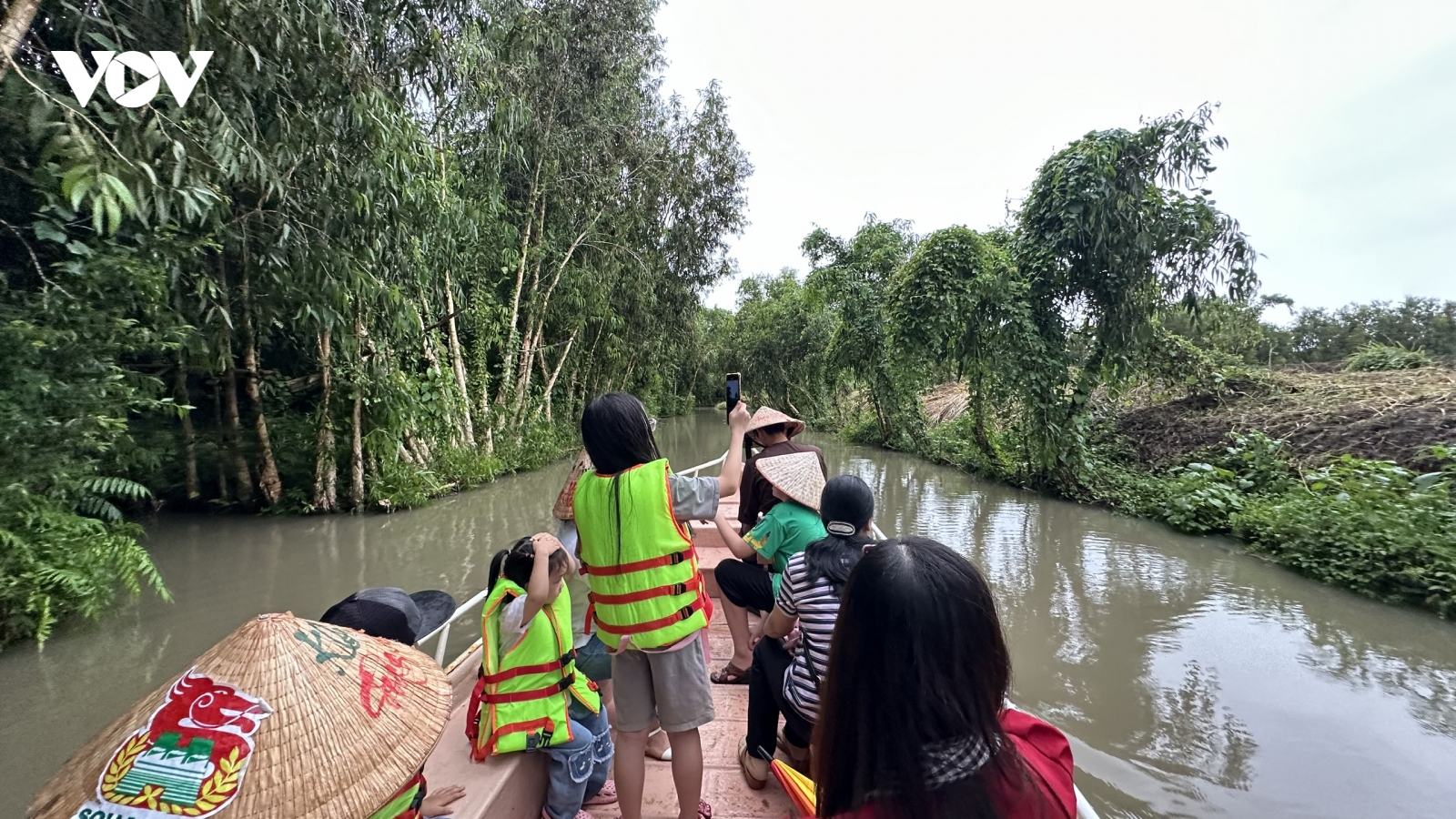 Quảng bá hình ảnh Việt Nam thông qua Hội nghị Liên minh Nghị viện Pháp ngữ