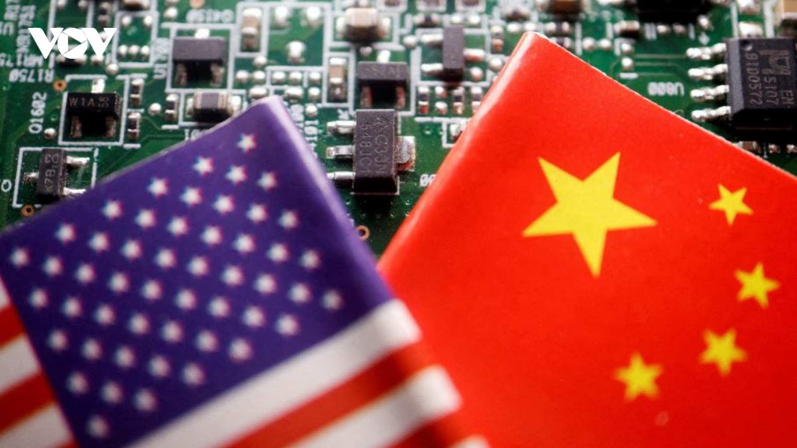 Mỹ siết chặt kiểm soát xuất khẩu chip và công nghệ AI