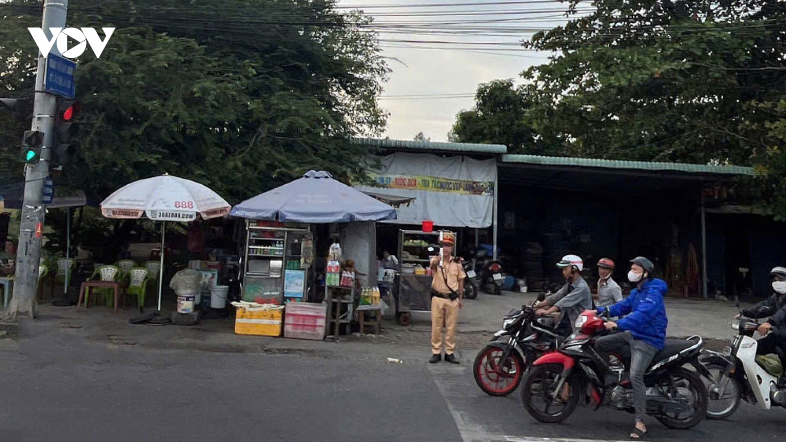 Bình Dương tìm giải pháp khắc phục ùn tắc giao thông