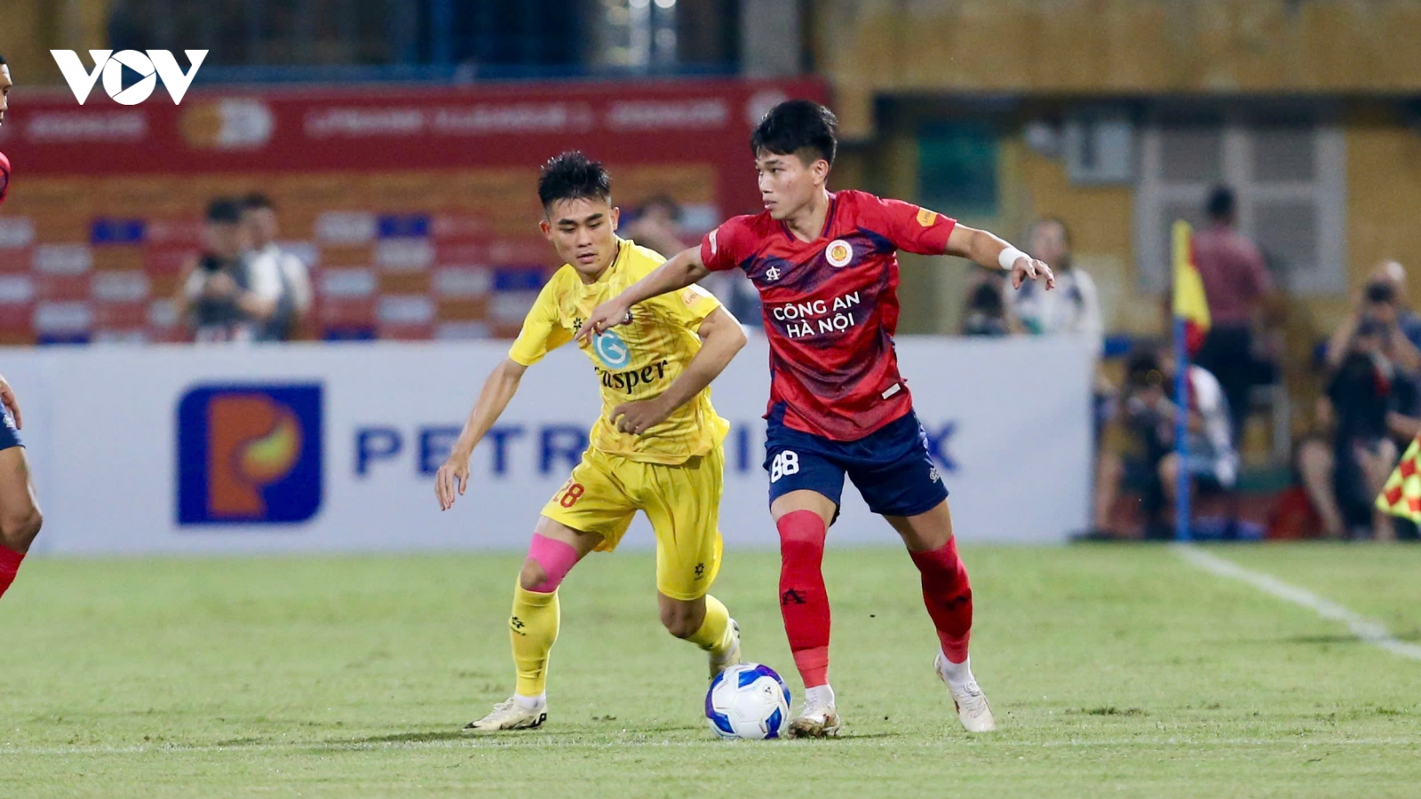 2 CLB V-League có thể gặp nhau 5 lần trong mùa giải 2024/2025